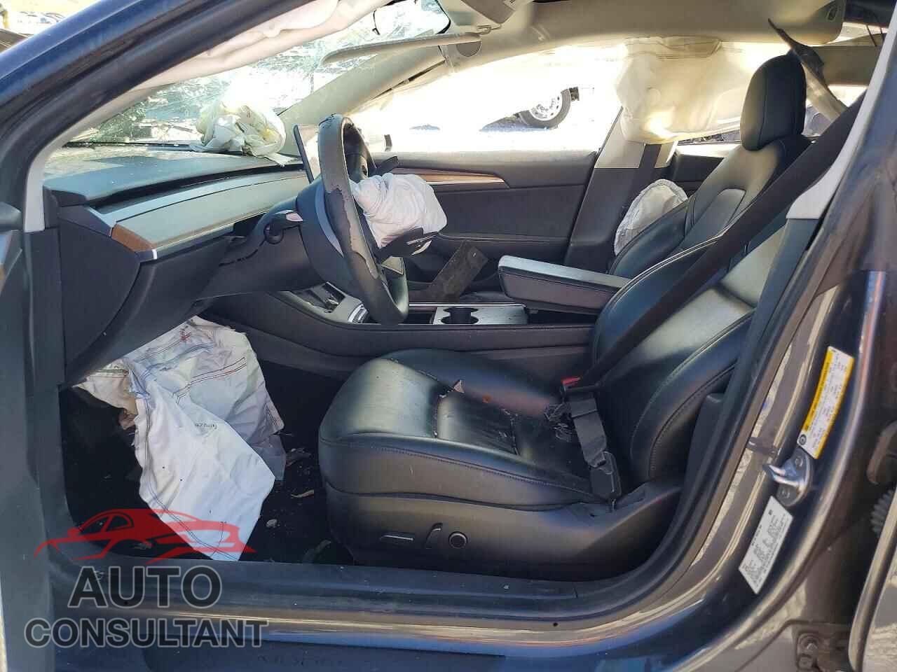 TESLA MODEL 3 2021 - 5YJ3E1EA4MF045441