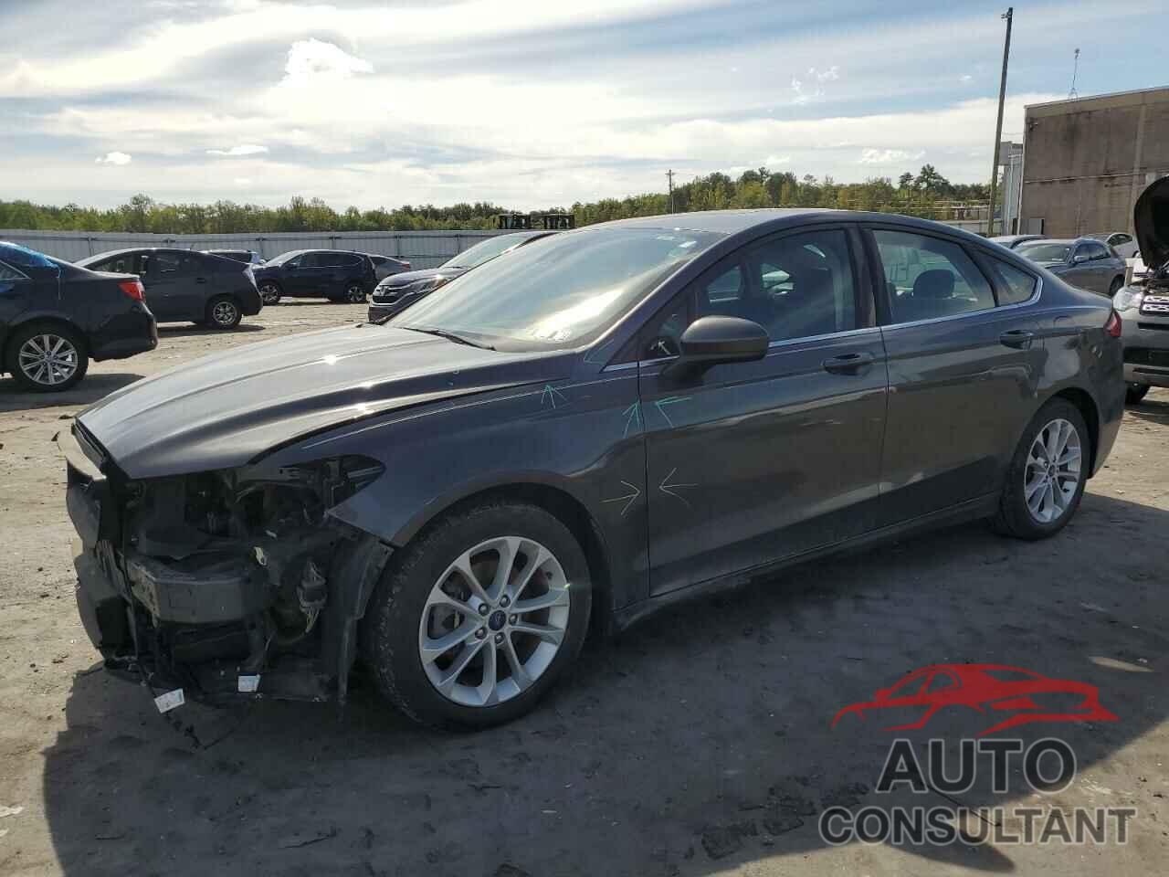 FORD FUSION 2020 - 3FA6P0LU3LR134547