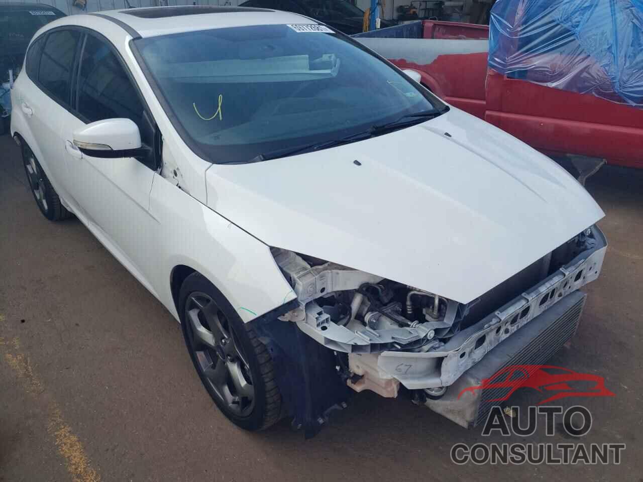 FORD FOCUS 2017 - 1FADP3L98HL290254