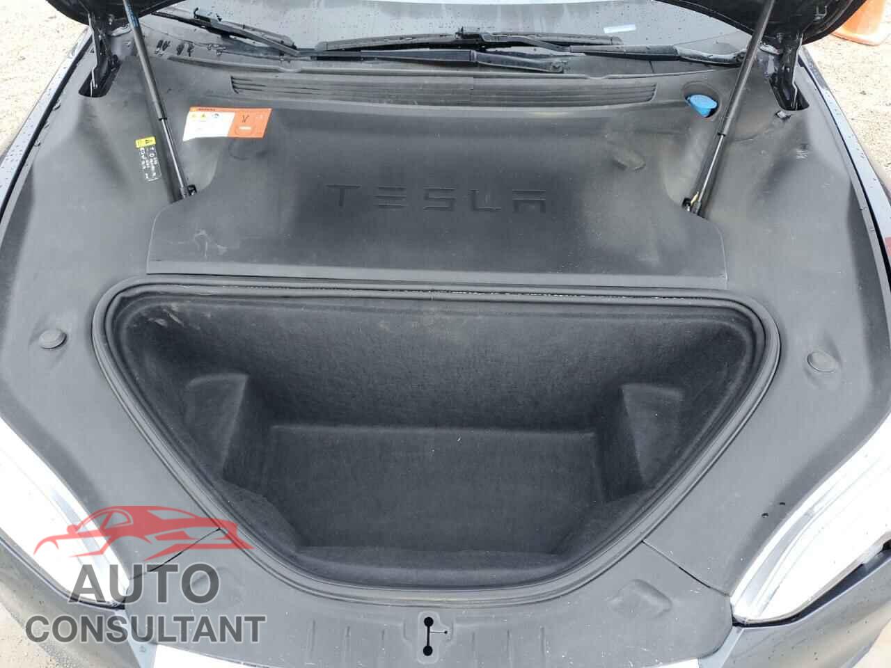 TESLA MODEL S 2018 - 5YJSA1E2XJF258728