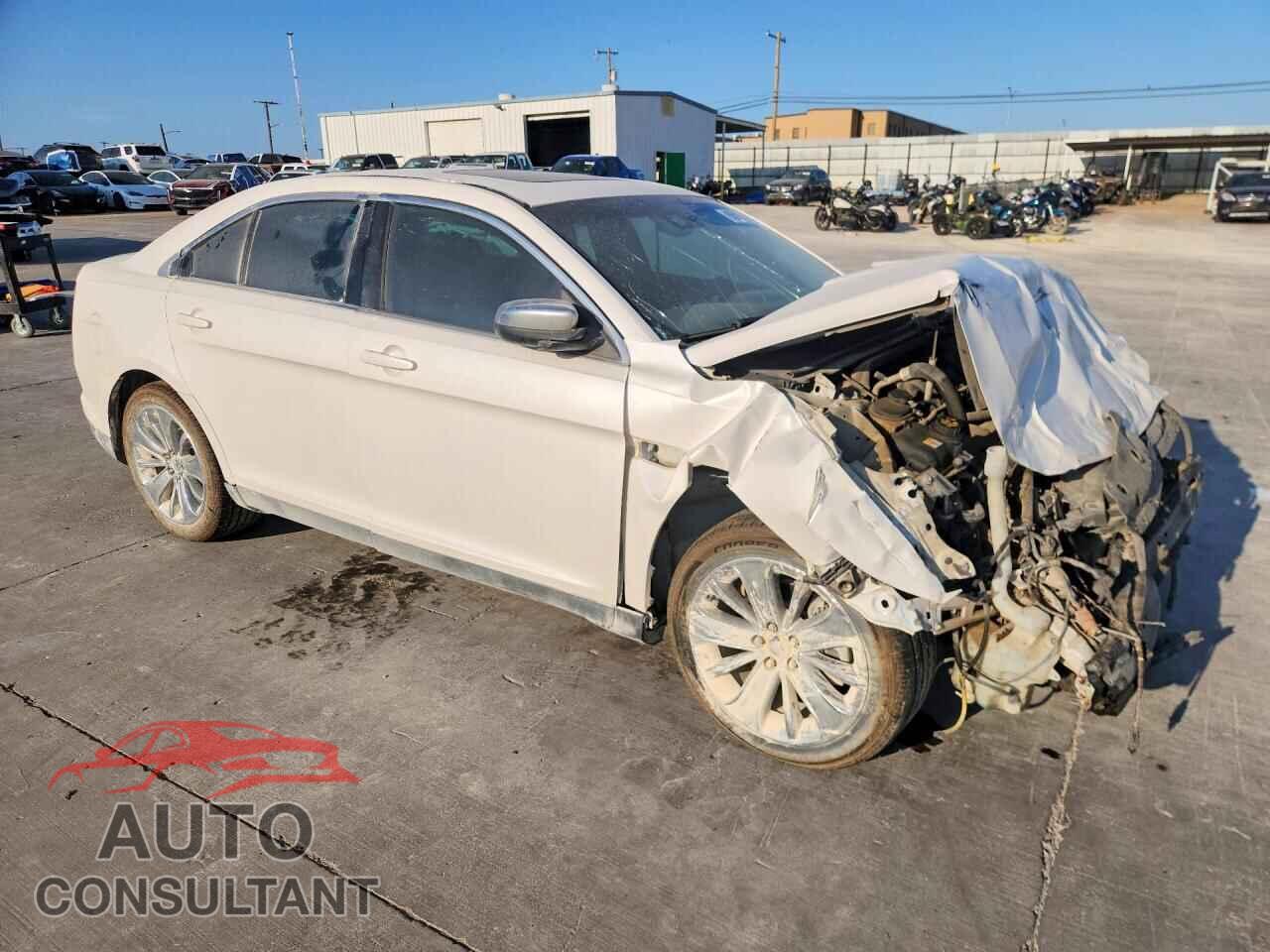 FORD TAURUS 2011 - 1FAHP2FW7BG133845