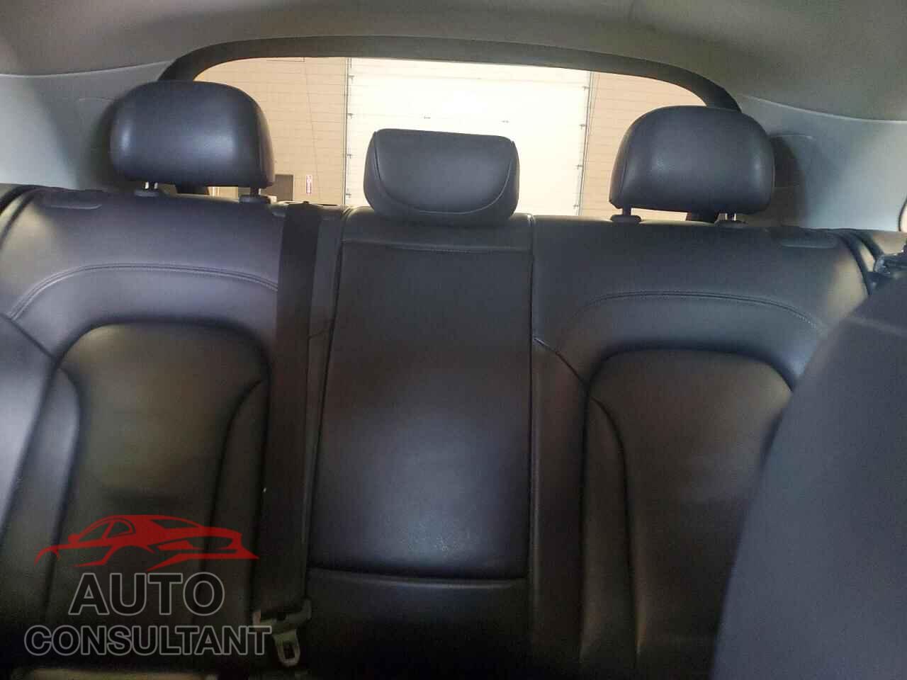 AUDI Q3 2016 - WA1EFCFS3GR016238