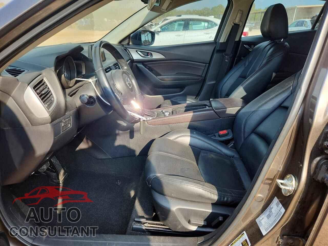 MAZDA 3 2017 - 3MZBN1L7XHM120998