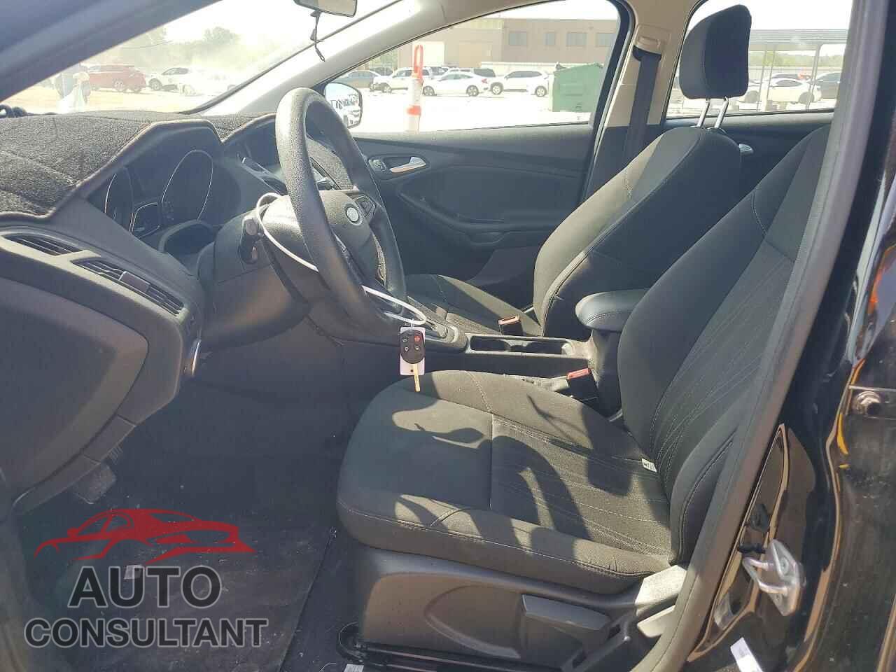 FORD FOCUS 2016 - 1FADP3F24GL348910