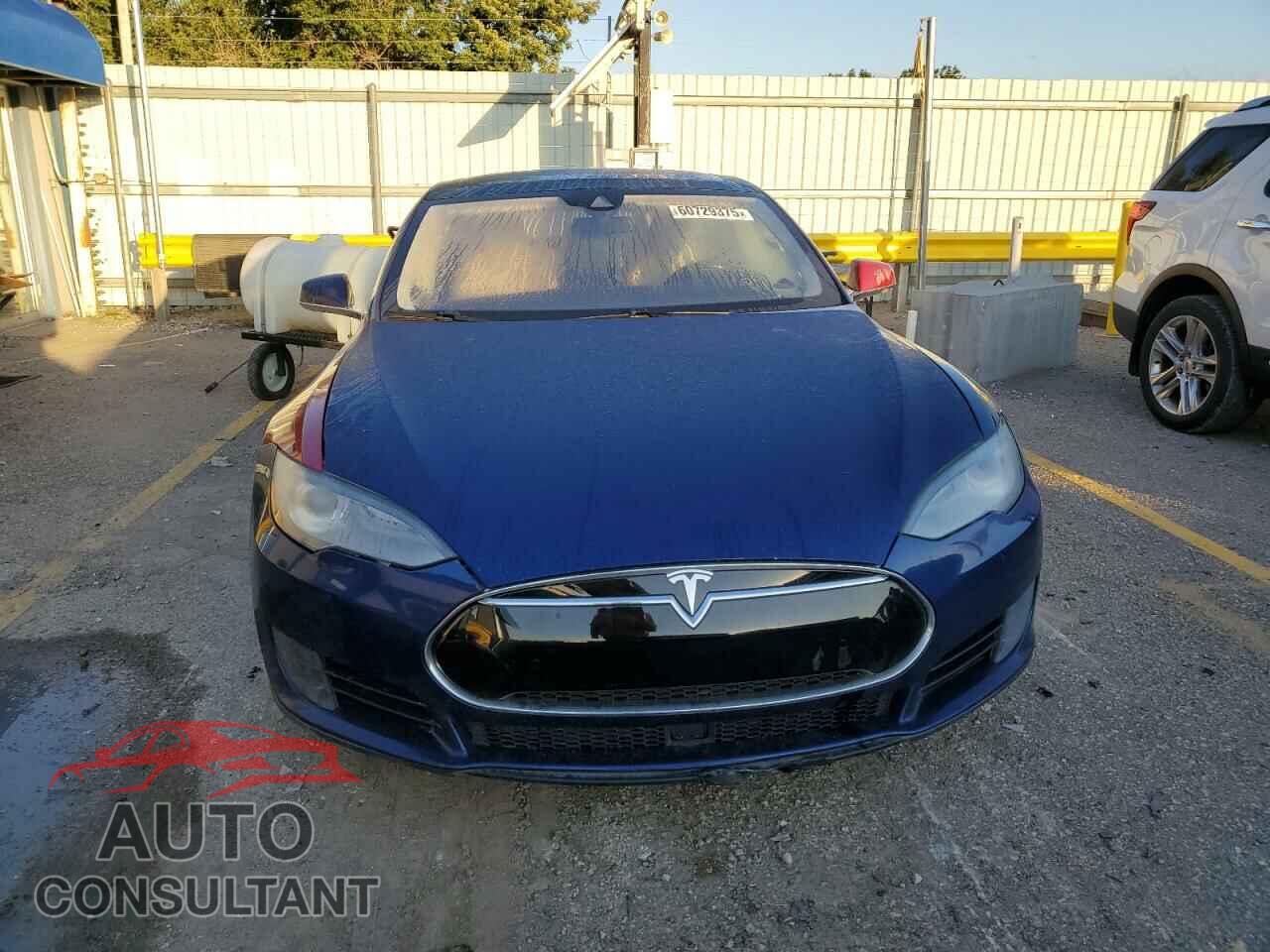 TESLA MODEL S 2015 - 5YJSA1E45FF112083