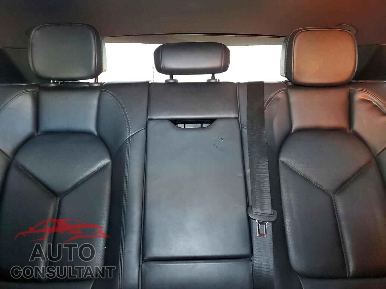 PORSCHE MACAN 2017 - WP1AA2A5XHLB05225