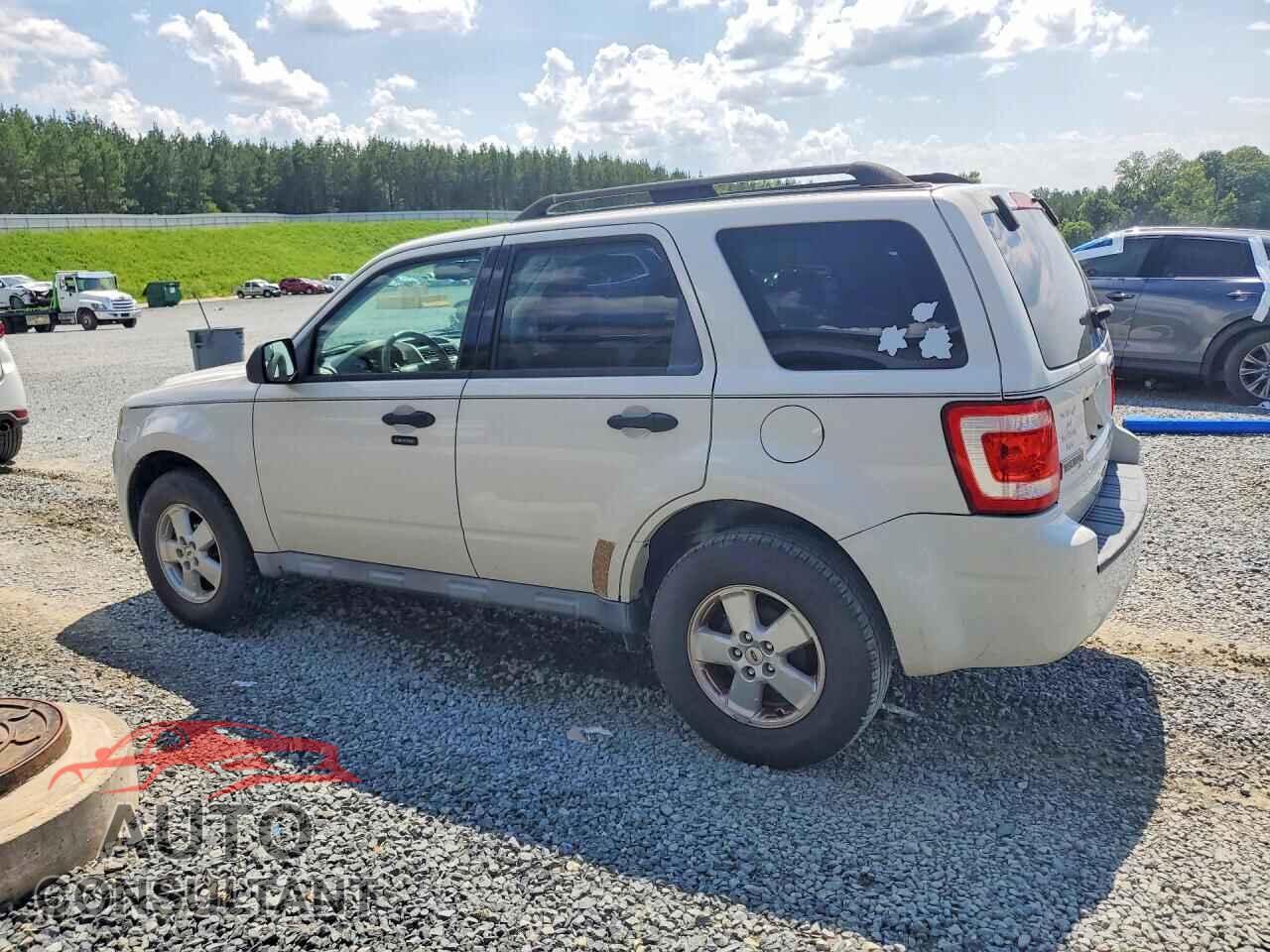 FORD ESCAPE 2010 - 1FMCU0D79AKC65574