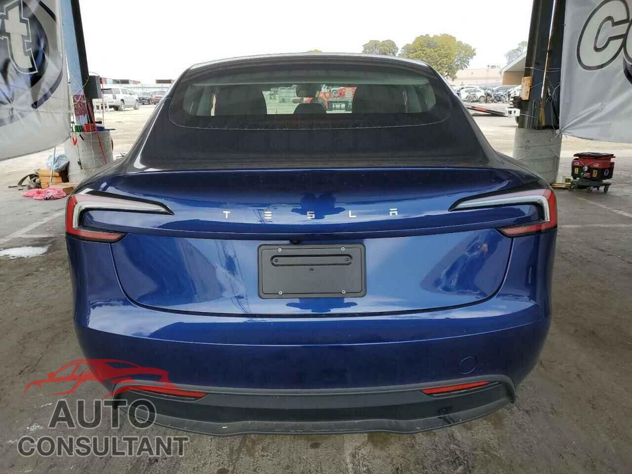TESLA MODEL 3 2024 - 5YJ3E1EA3RF725287