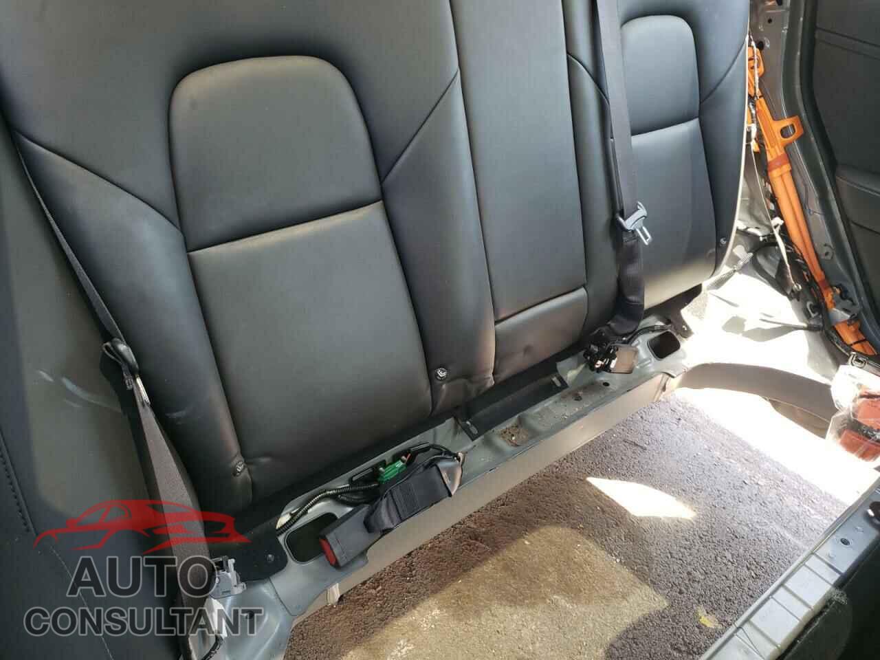 TESLA MODEL 3 2018 - 5YJ3E1EA3JF028108