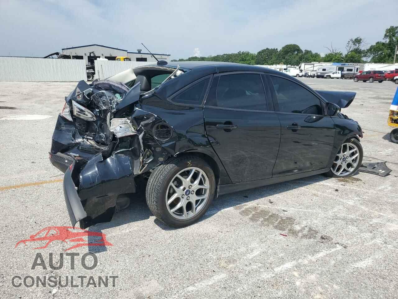 FORD FOCUS 2015 - 1FADP3F24FL201209