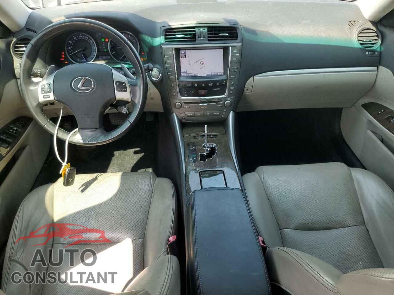LEXUS IS 2011 - JTHBF5C28B5152601
