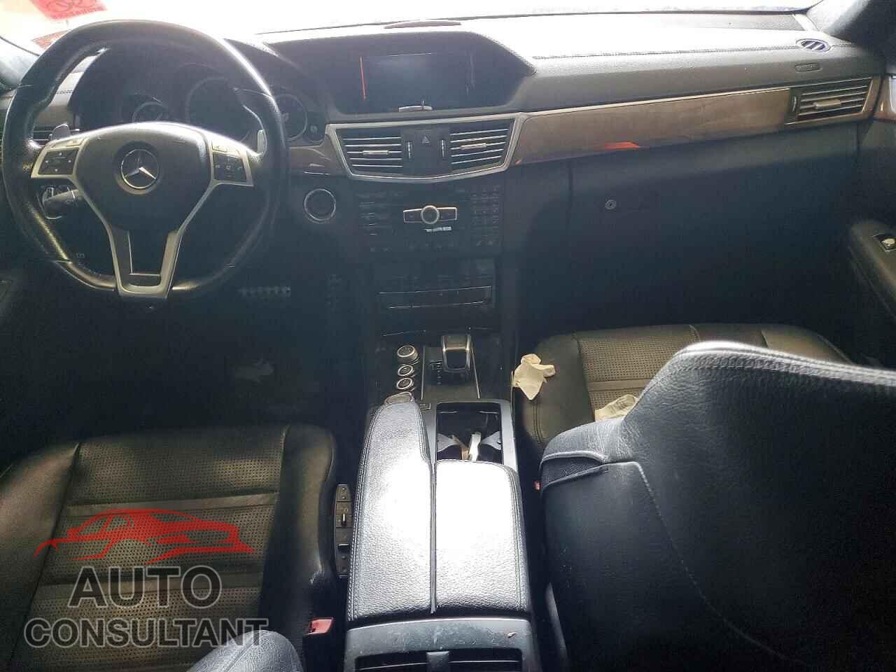 MERCEDES-BENZ E-CLASS 2012 - WDDHF7EB6CA525802