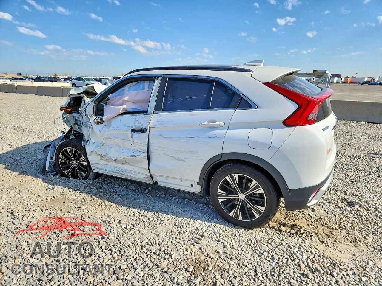 MITSUBISHI ECLIPSE 2018 - JA4AT5AA5JZ041540