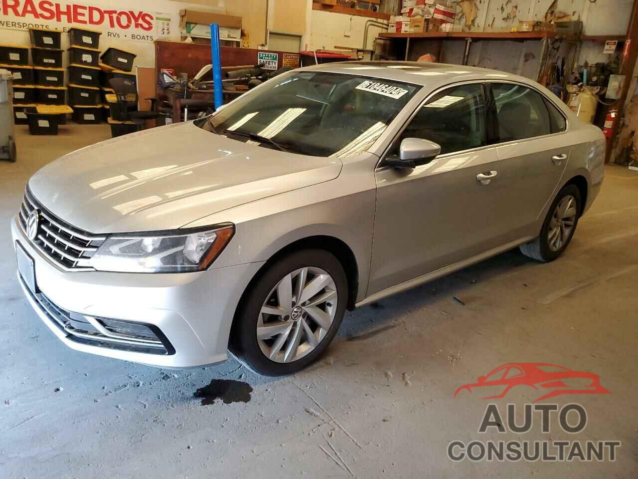 VOLKSWAGEN PASSAT 2018 - 1VWBA7A33JC011143