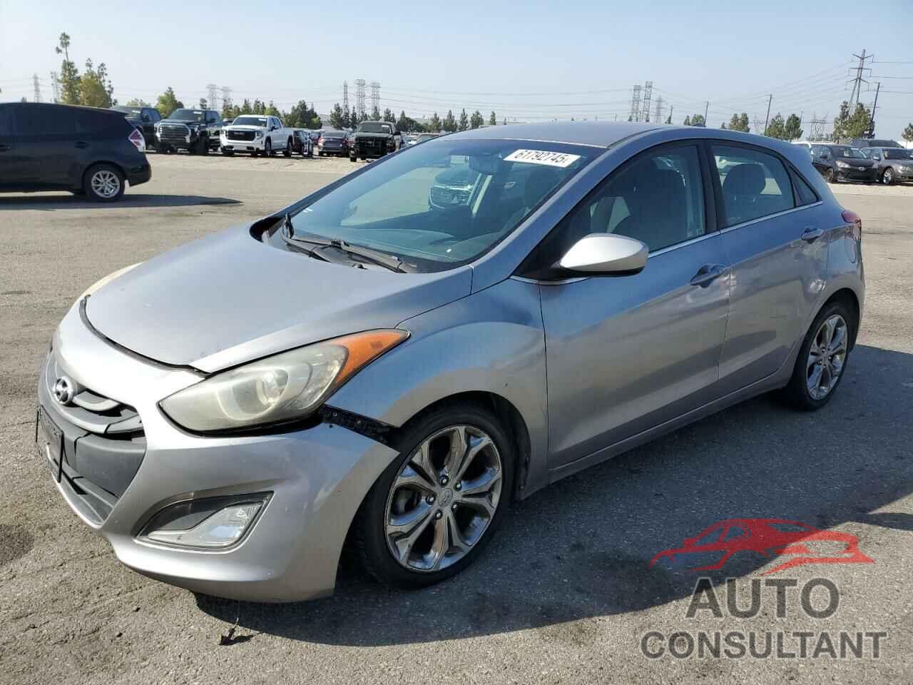 HYUNDAI ELANTRA 2013 - KMHD35LE8DU124301