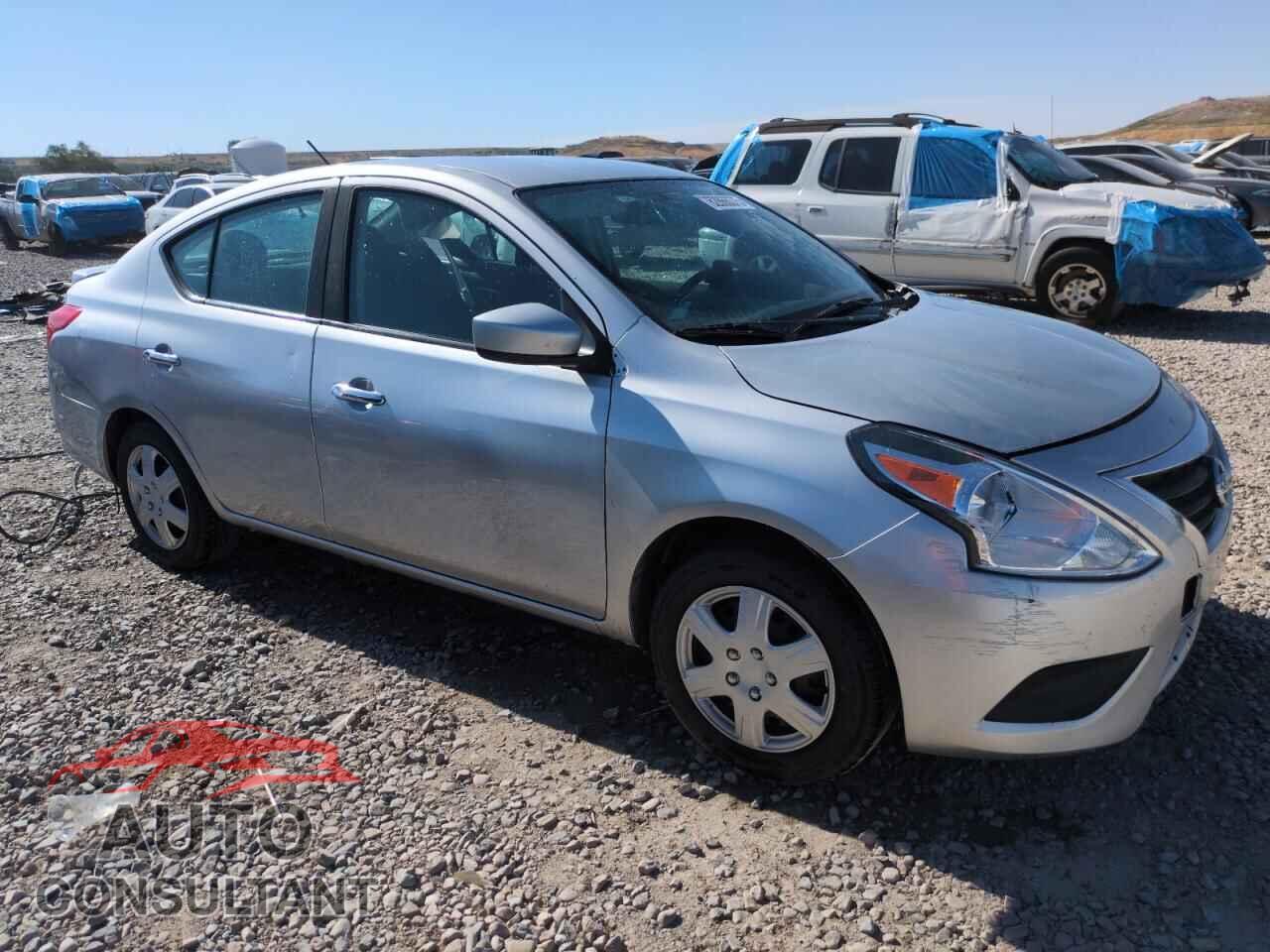 NISSAN VERSA 2019 - 3N1CN7AP3KL814610