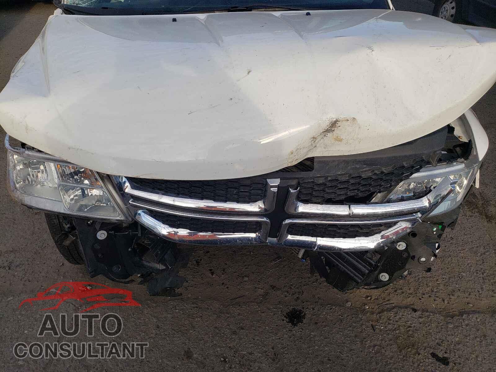 DODGE JOURNEY 2017 - 3C4PDCAB8HT558729