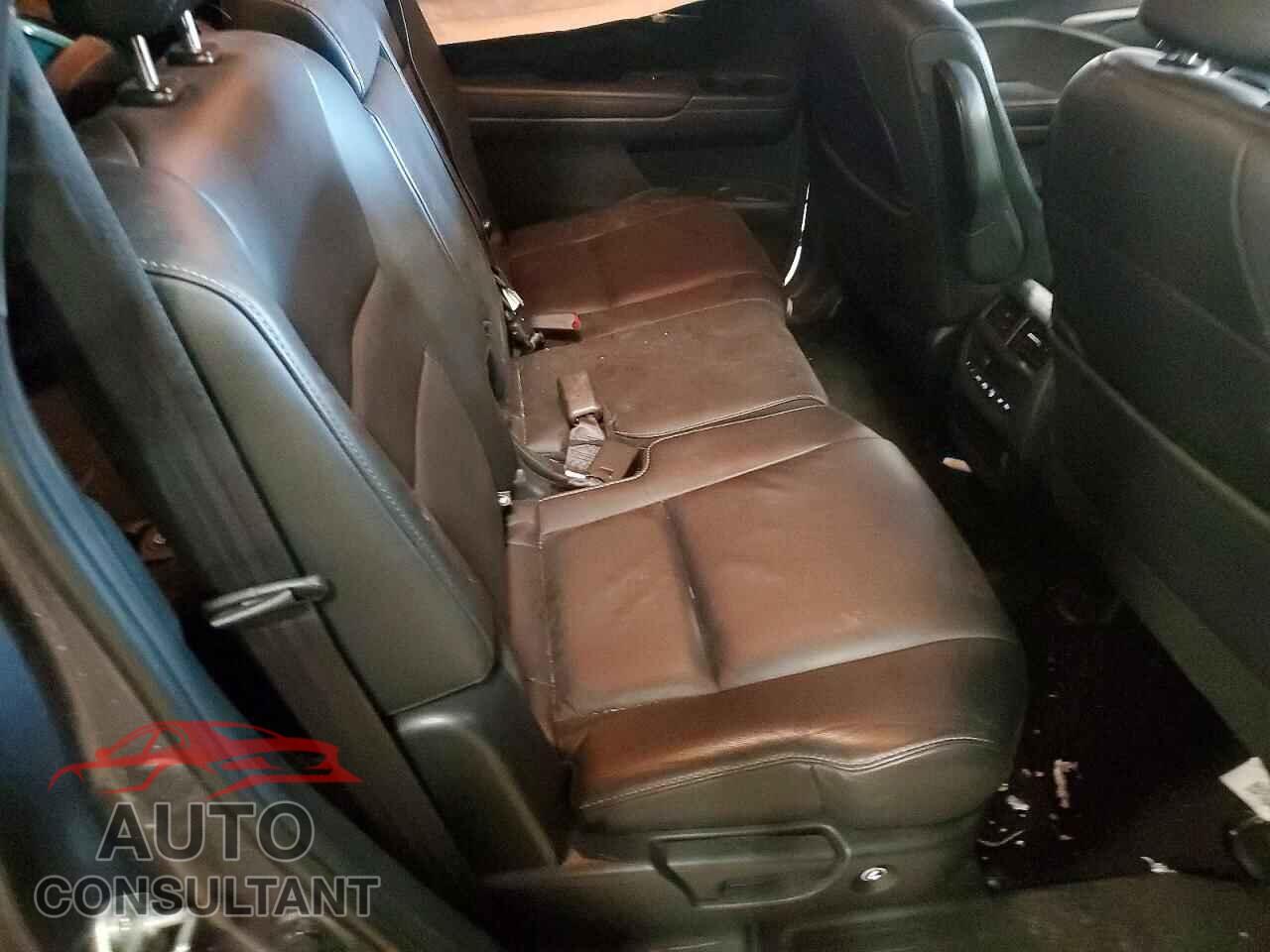 HONDA PILOT 2020 - 5FNYF6H52LB047248