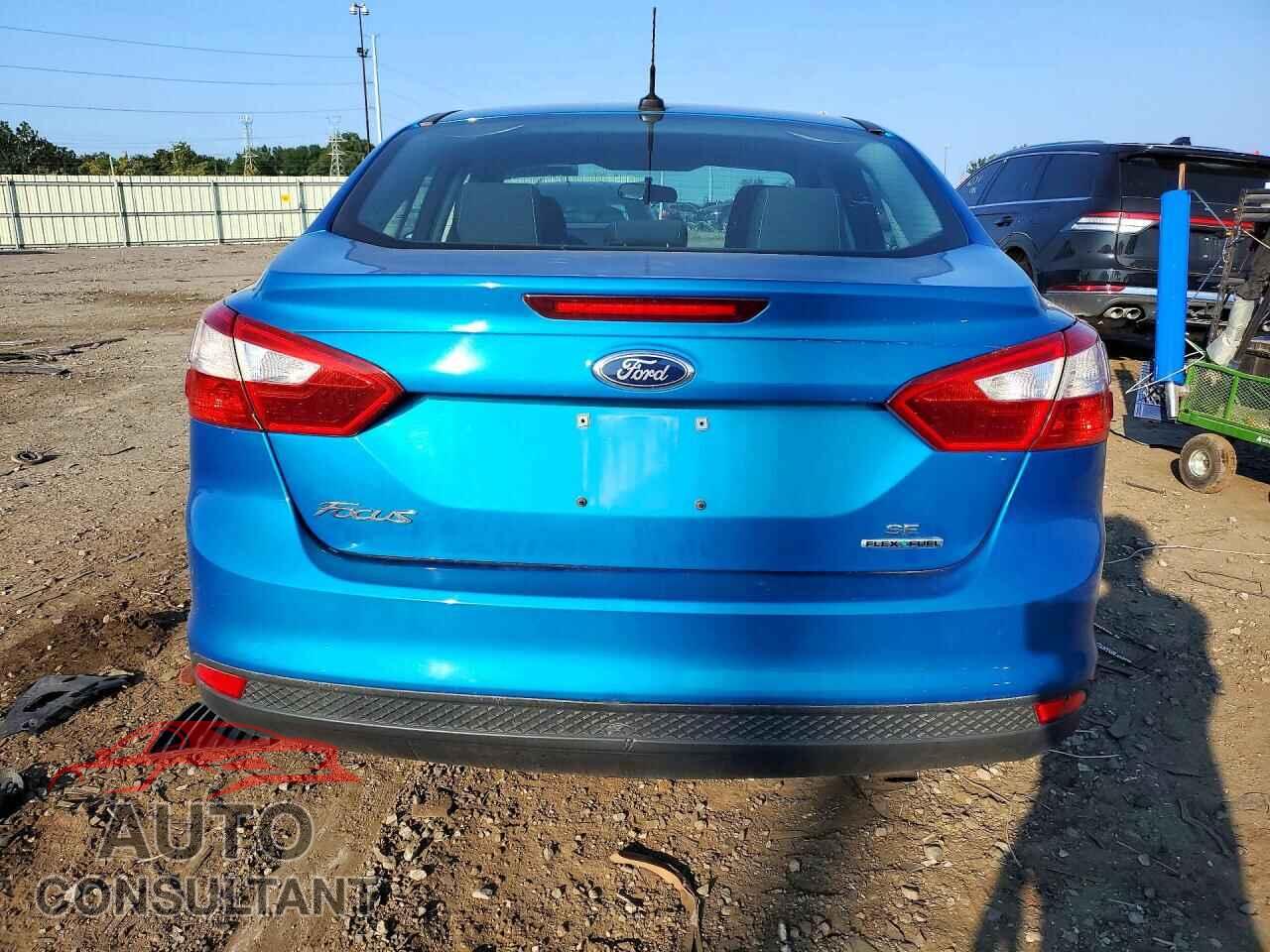 FORD FOCUS 2014 - 1FADP3F2XEL167680
