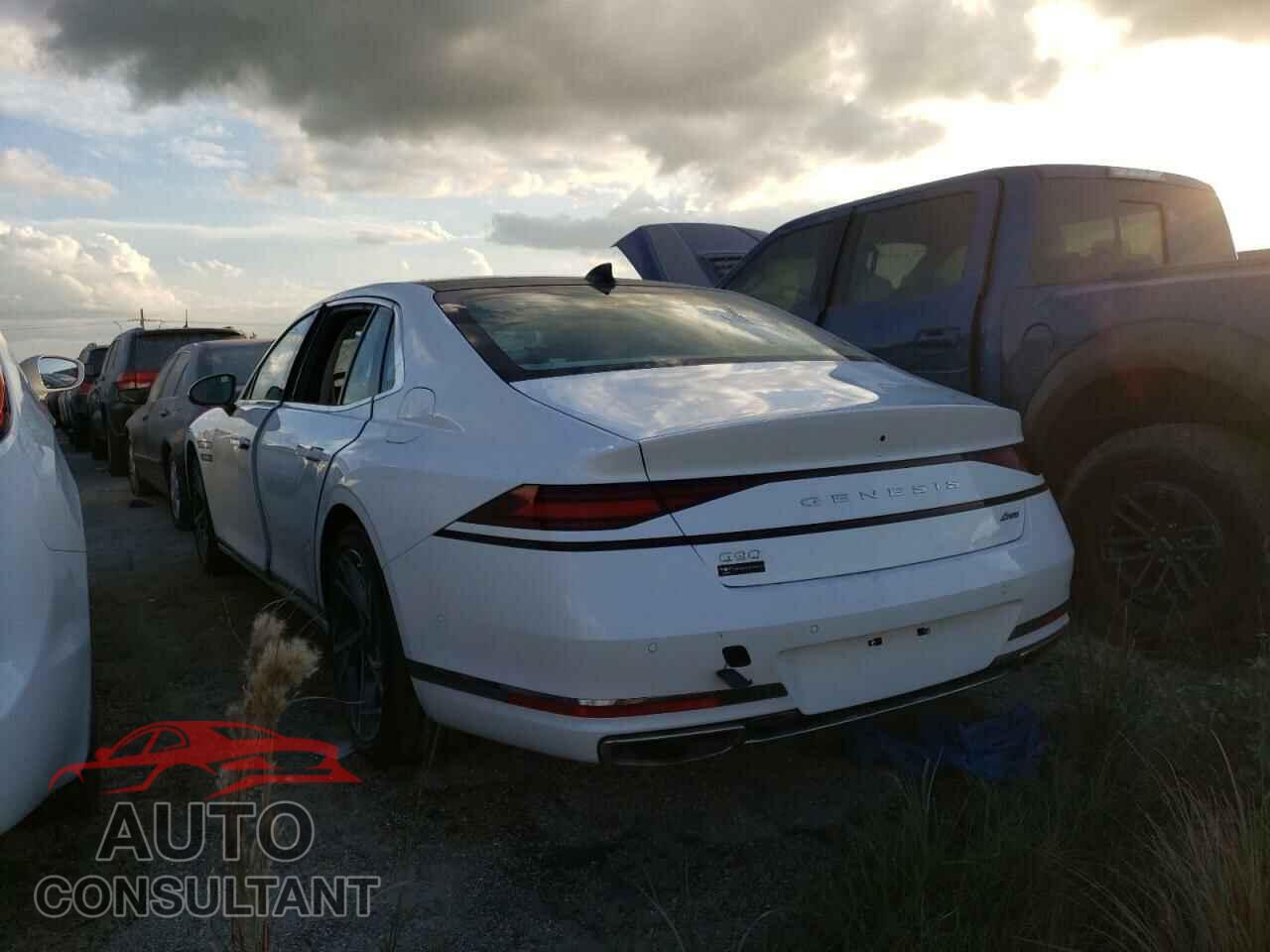 GENESIS G90 2023 - KMTFB4SD5PU008059