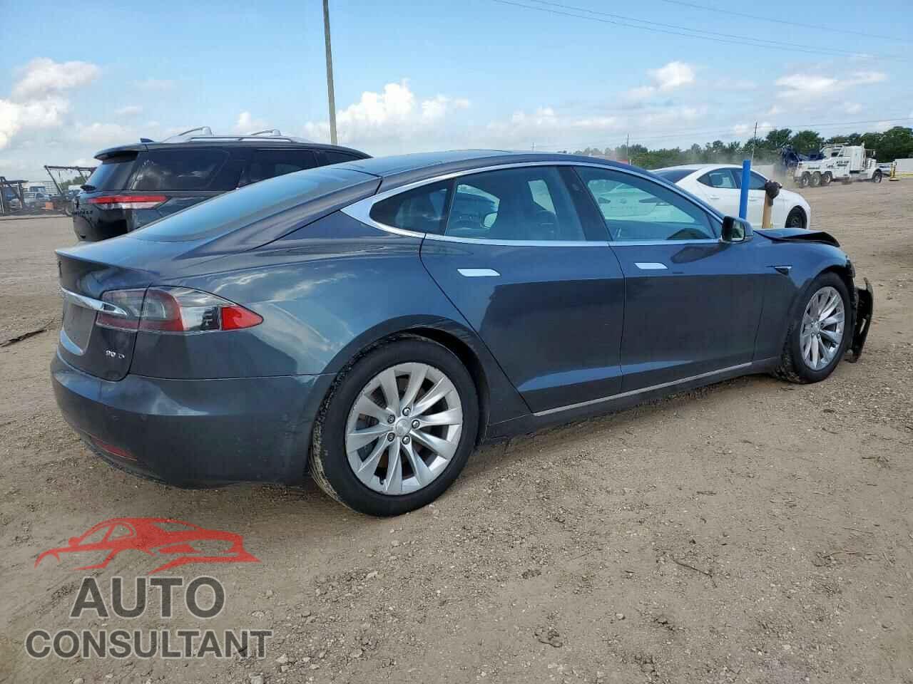 TESLA MODEL S 2017 - 5YJSA1E27HF180483
