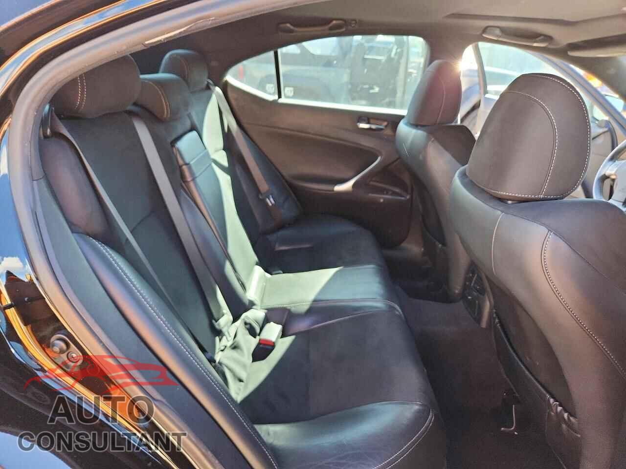 LEXUS IS 2012 - JTHBF5C22C5161005