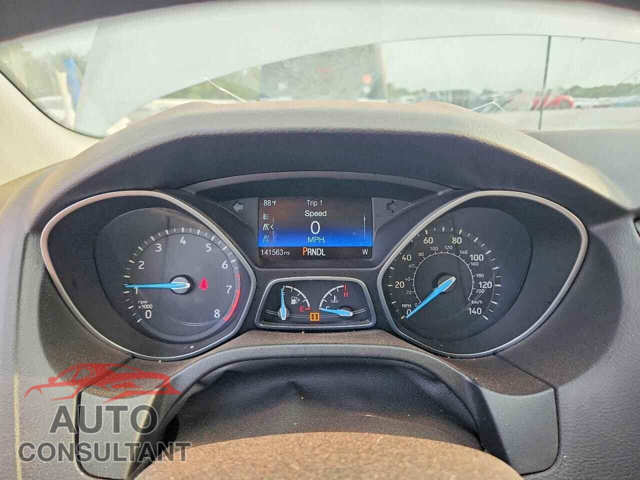 FORD FOCUS 2017 - 1FADP3F26HL325727