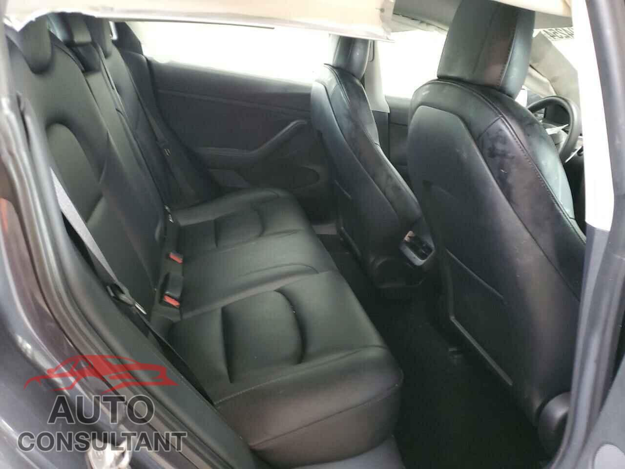 TESLA MODEL 3 2022 - 5YJ3E1EB8NF120068