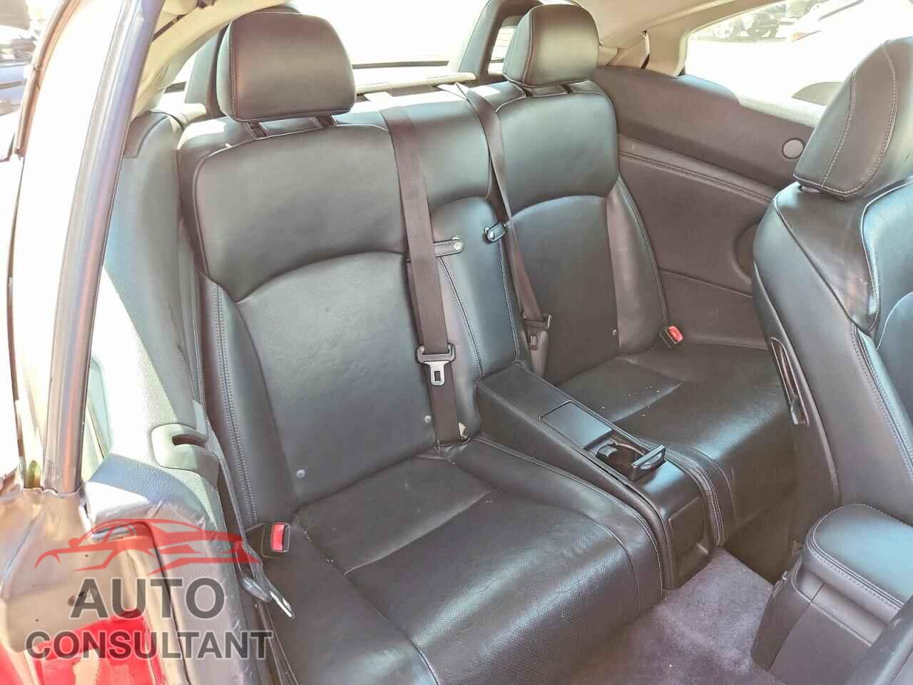 LEXUS IS 2011 - JTHFE2C22B2505208