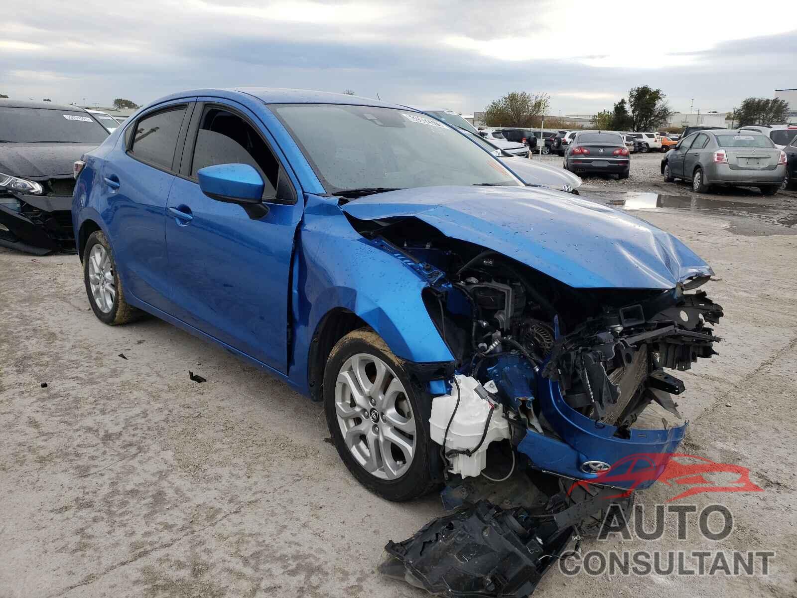 TOYOTA YARIS 2017 - 3MYDLBYV0HY193404