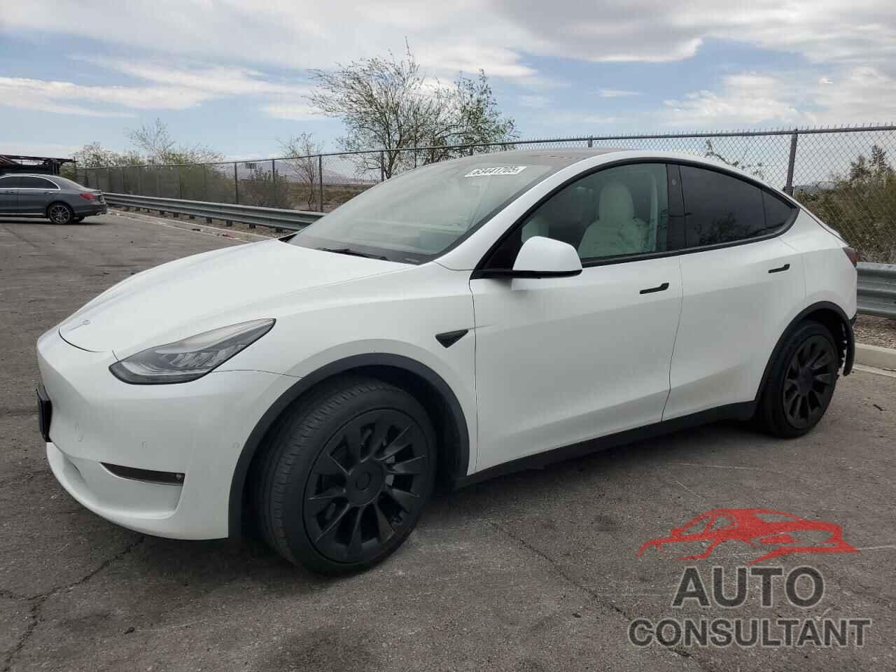 TESLA MODEL Y 2021 - 5YJYGDED2MF163192