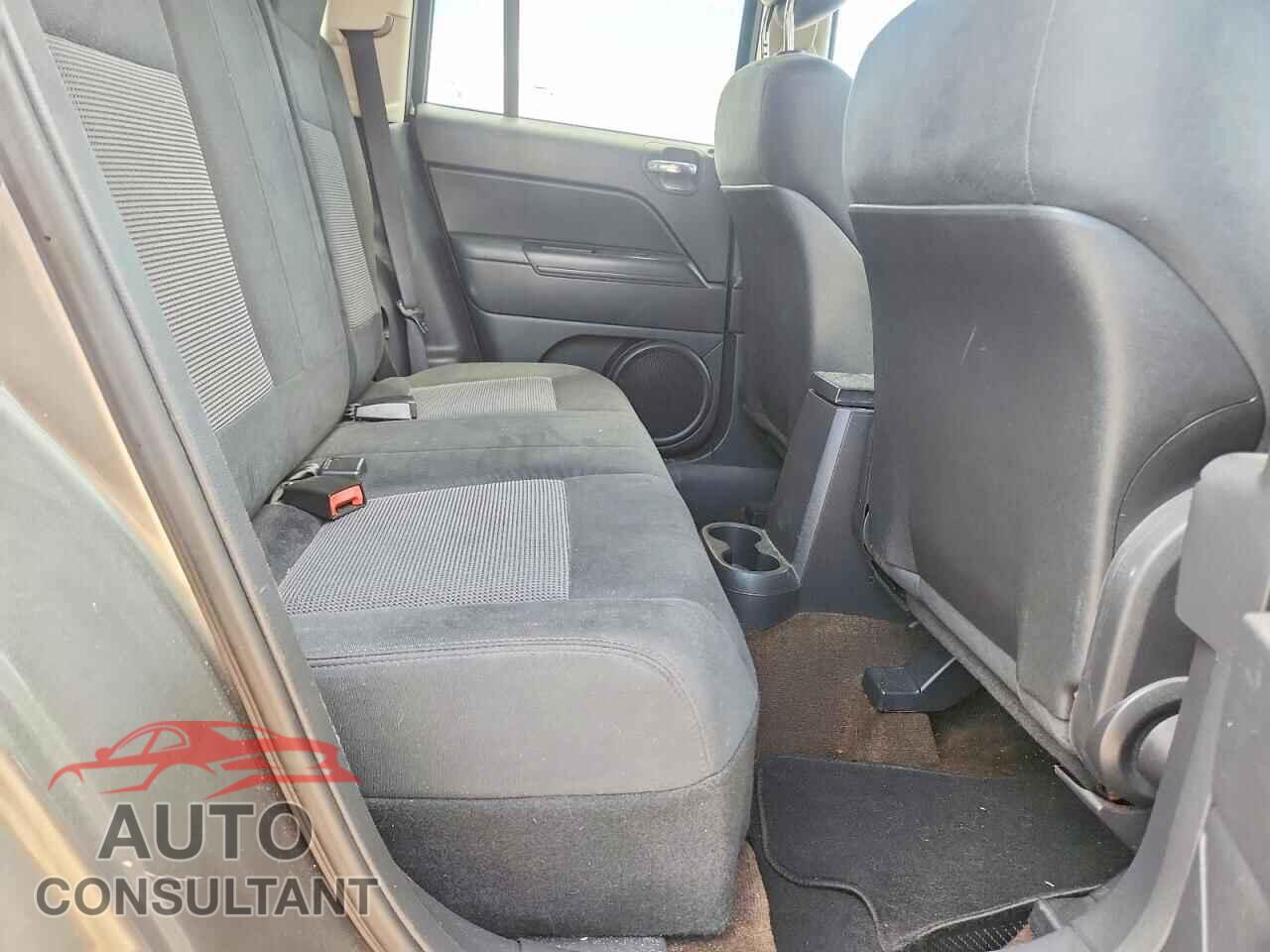 JEEP COMPASS 2013 - 1C4NJCEA1DD223121