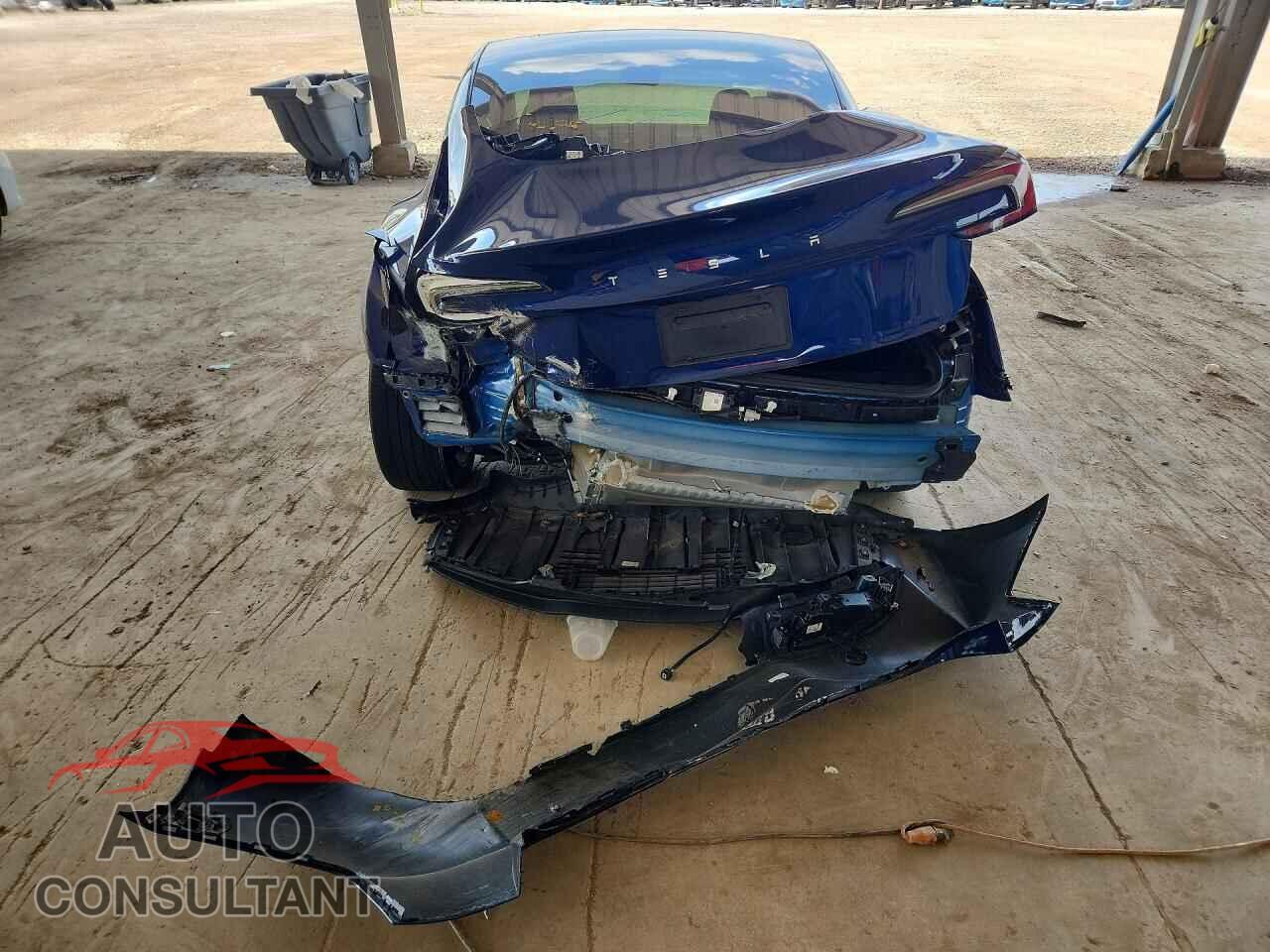 TESLA MODEL 3 2024 - 5YJ3E1EA2RF717648