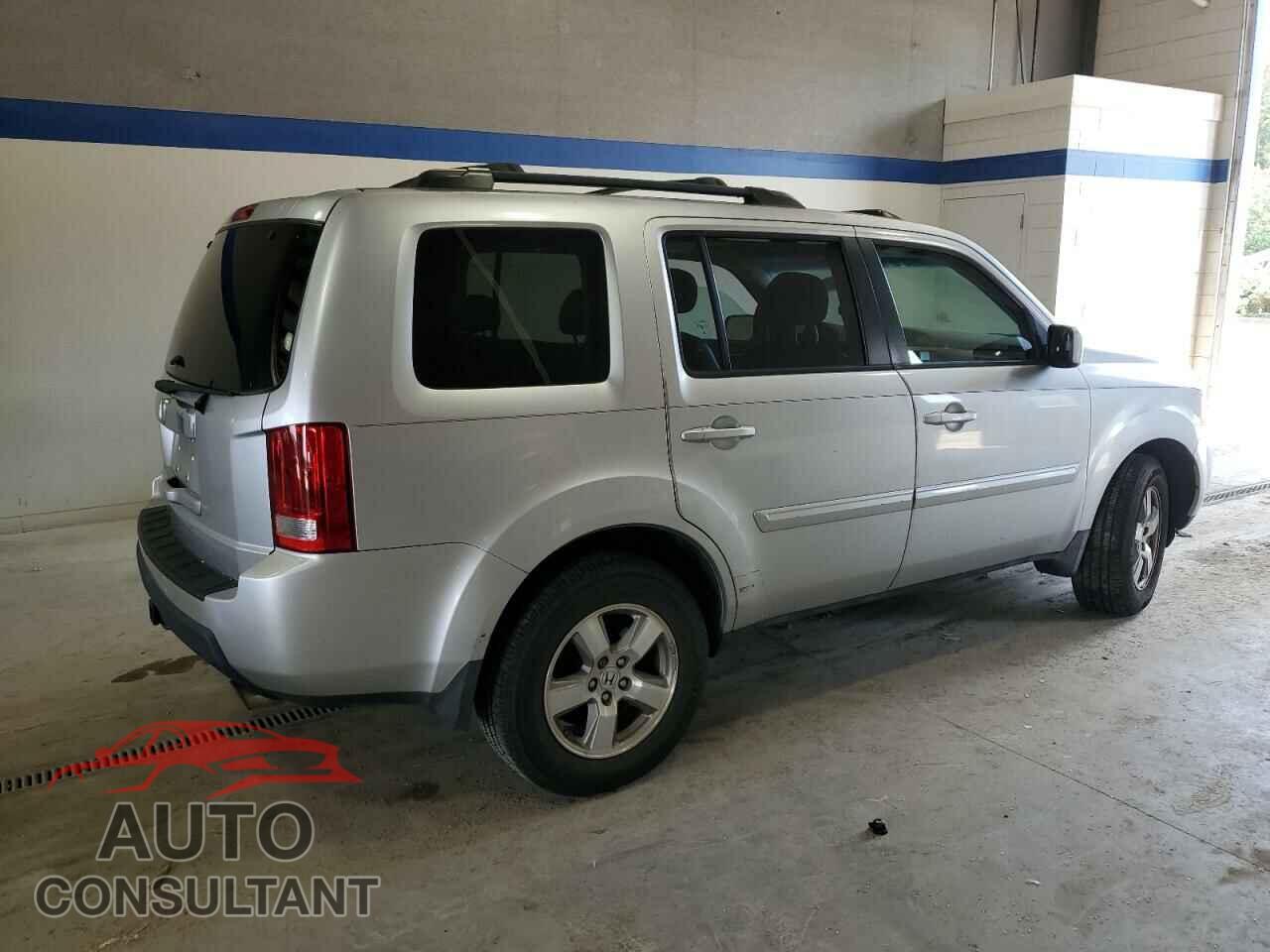 HONDA PILOT 2010 - 5FNYF3H57AB014242