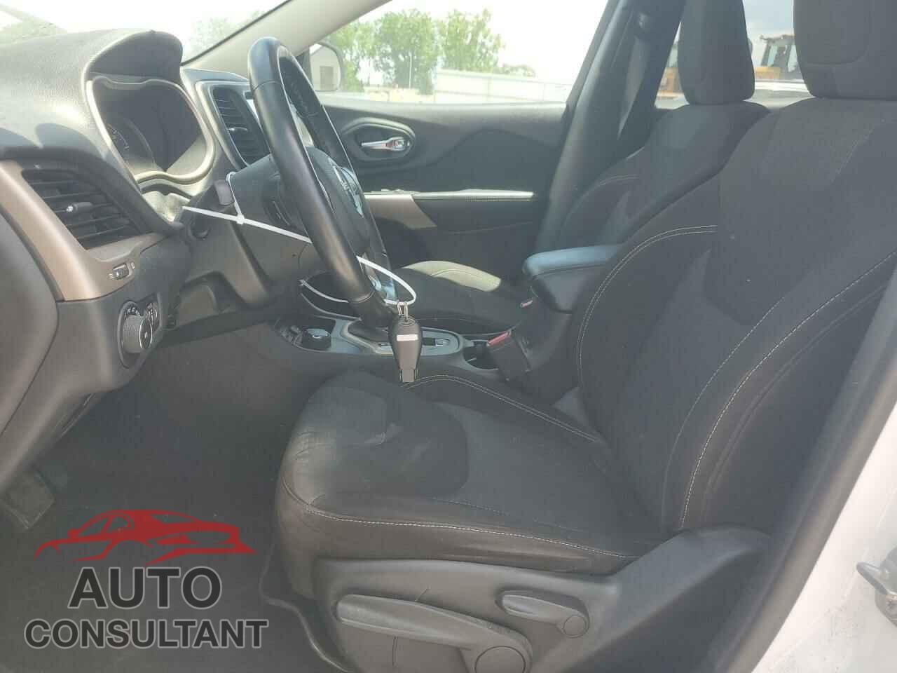 JEEP GRAND CHER 2017 - 1C4PJMCB6HD215855