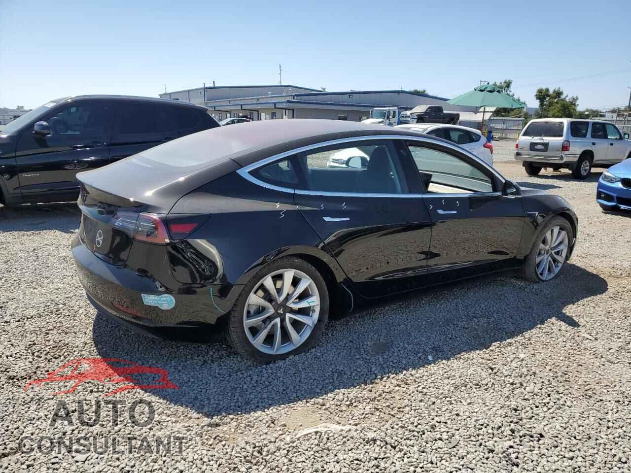 TESLA MODEL 3 2018 - 5YJ3E1EA9JF010714