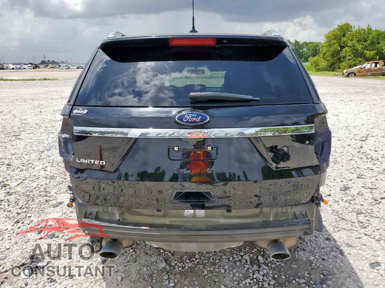 FORD EXPLORER 2018 - 1FM5K7F82JGA04593
