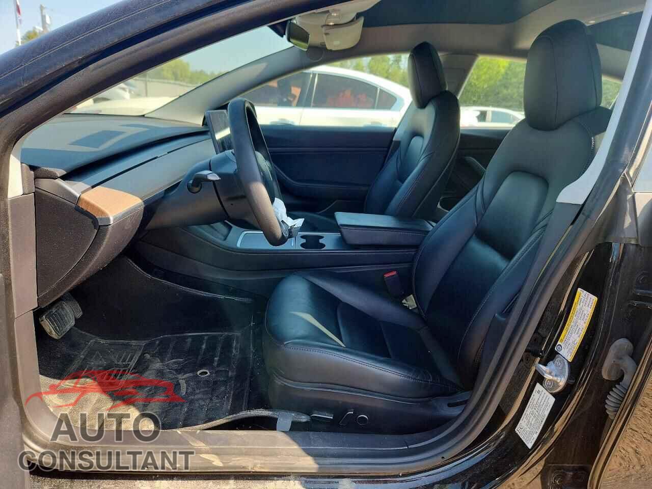 TESLA MODEL 3 2021 - 5YJ3E1EAXMF857231