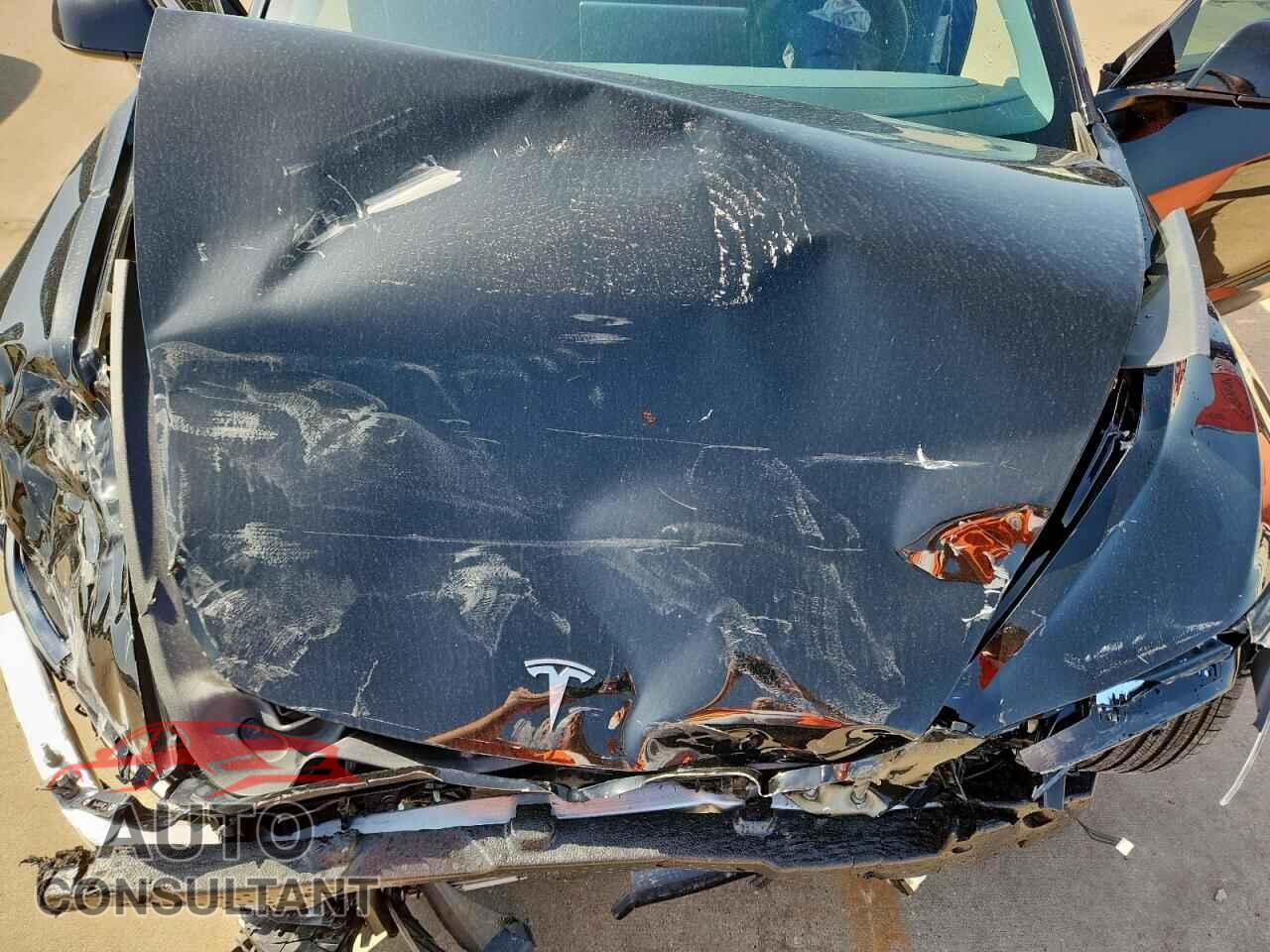 TESLA MODEL 3 2024 - 5YJ3E1EA8RF859132