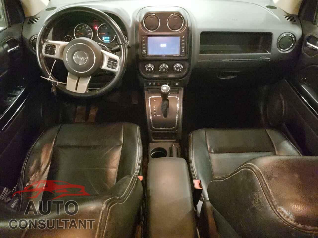 JEEP COMPASS 2011 - 1J4NF5FB2BD240103