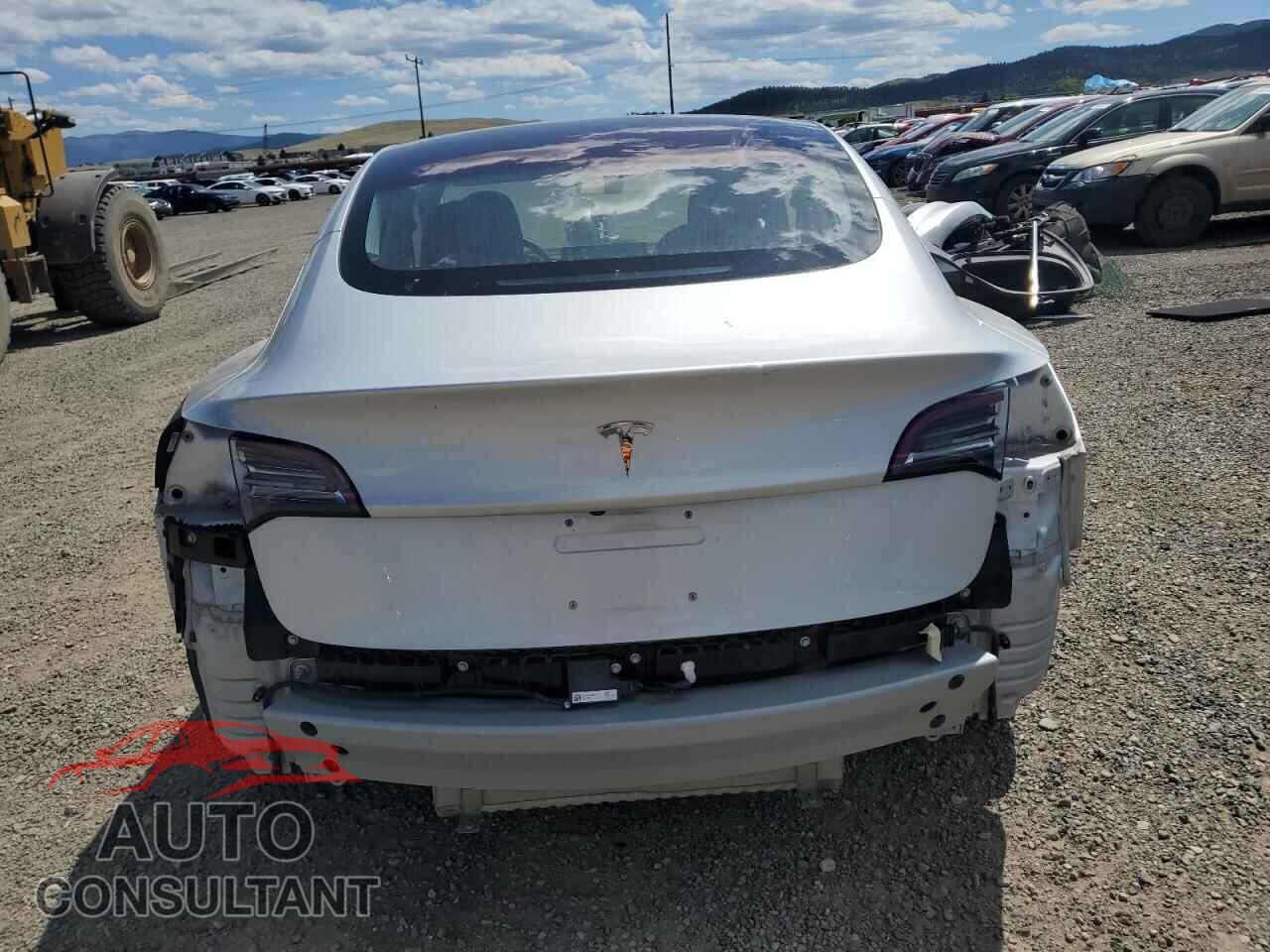 TESLA MODEL 3 2018 - 5YJ3E1EA7JF031626