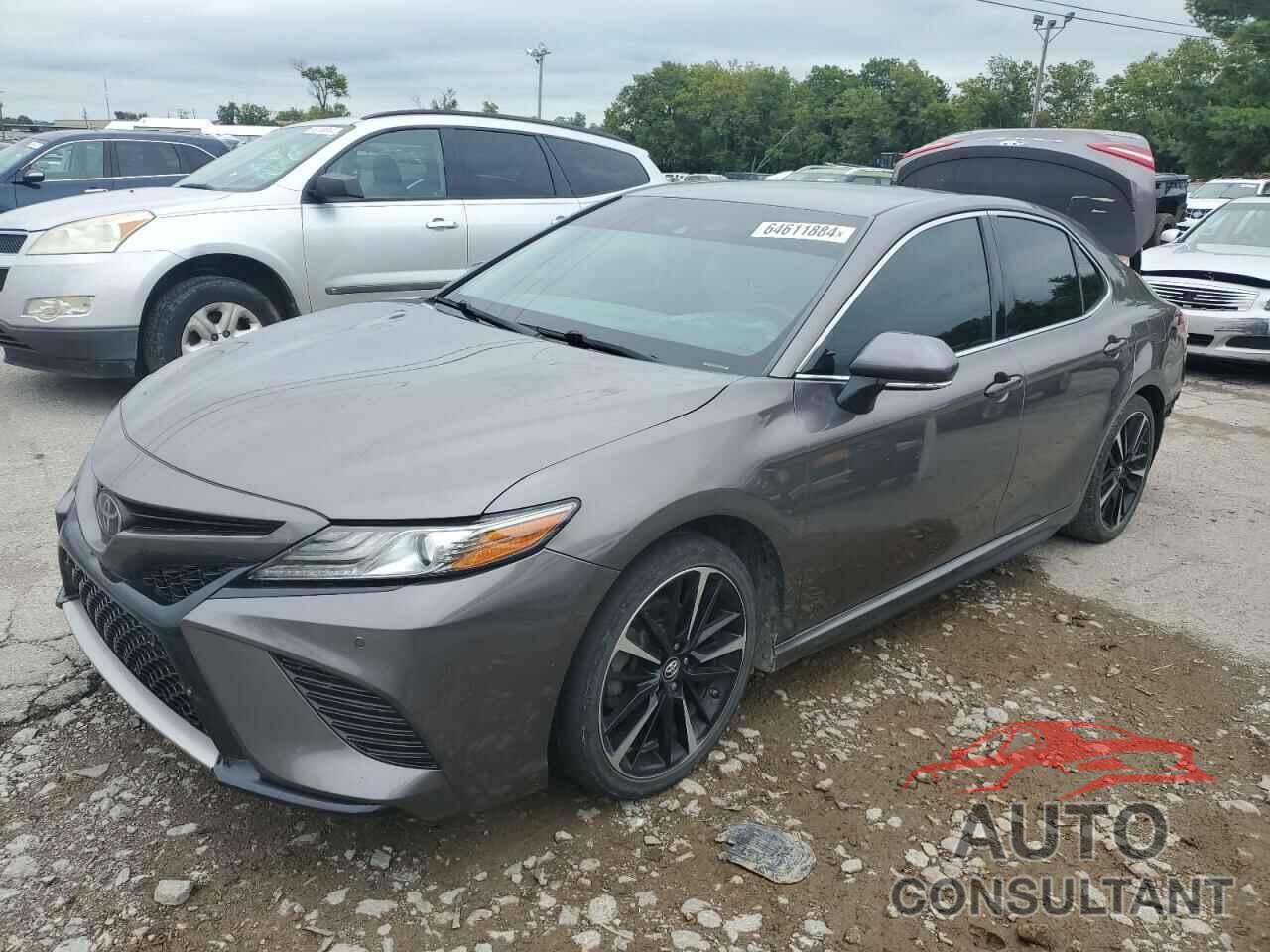 TOYOTA CAMRY 2018 - 4T1B61HK2JU119533