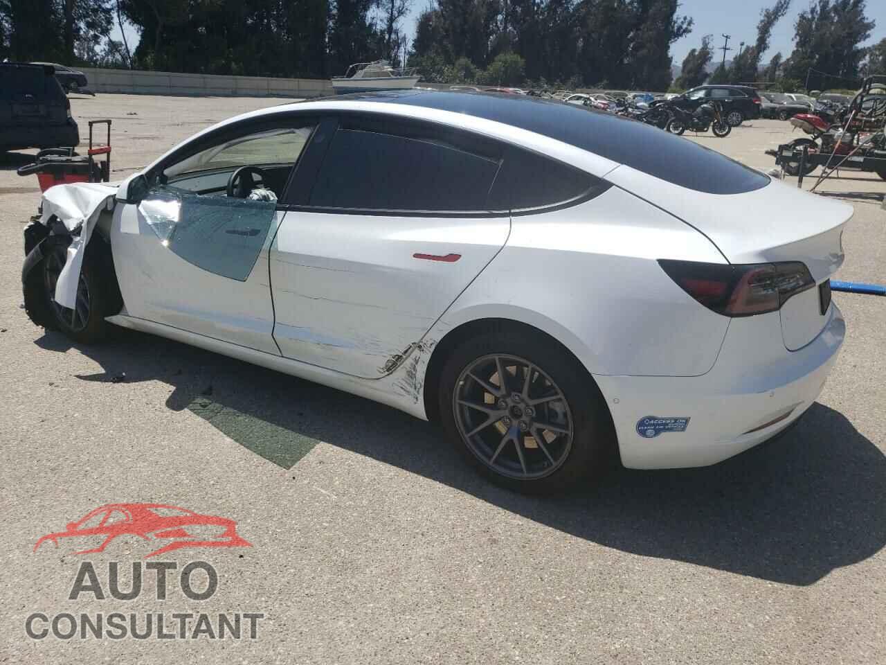 TESLA MODEL 3 2021 - 5YJ3E1EAXMF940528