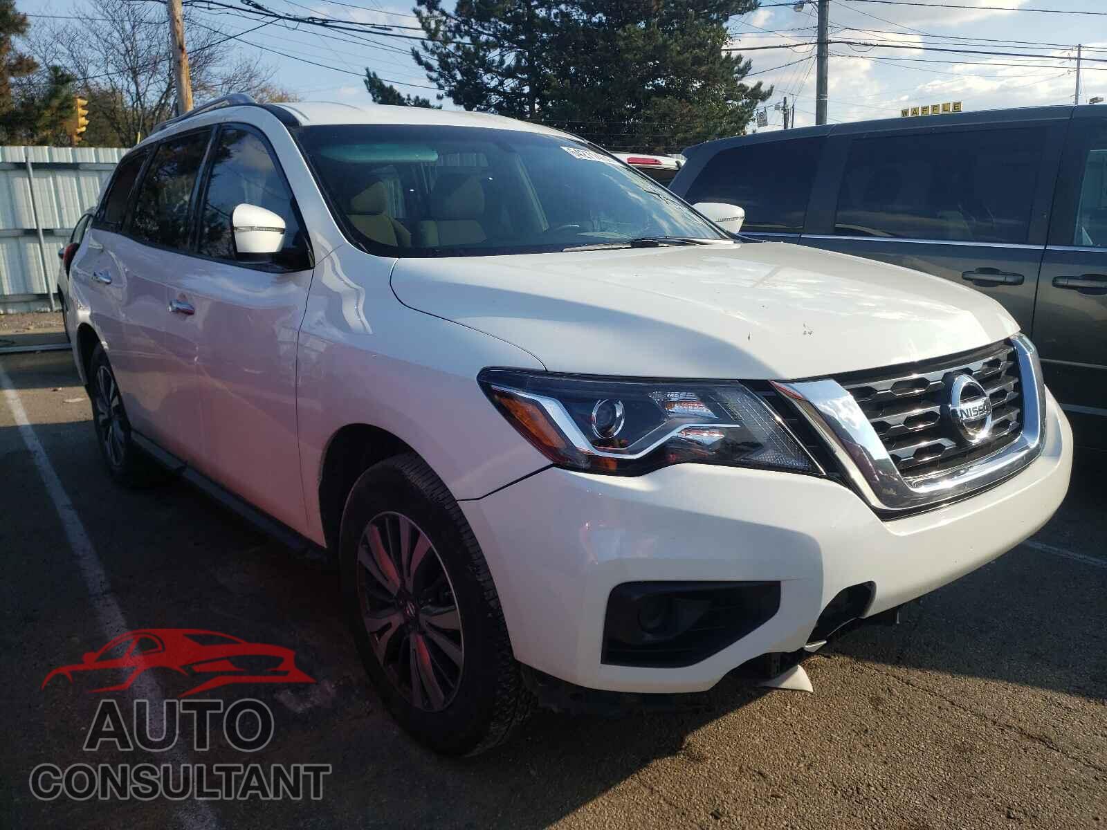 NISSAN PATHFINDER 2017 - 5N1DR2MM5HC635477