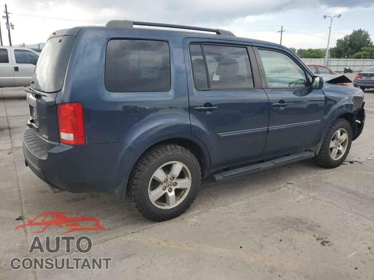 HONDA PILOT 2011 - 5FNYF4H51BB015054