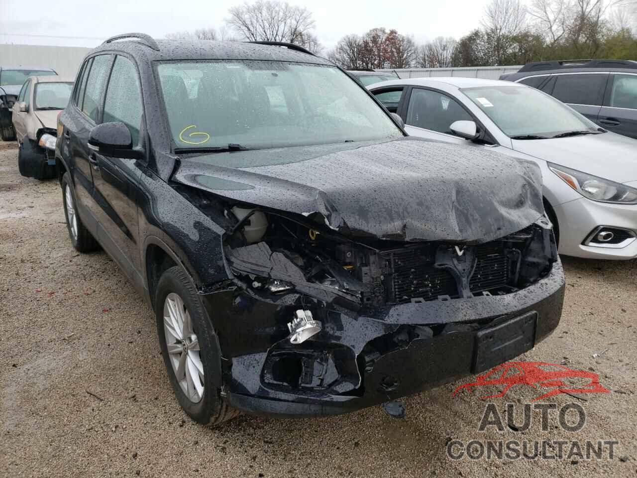 VOLKSWAGEN TIGUAN 2017 - WVGBV7AX9HK045433