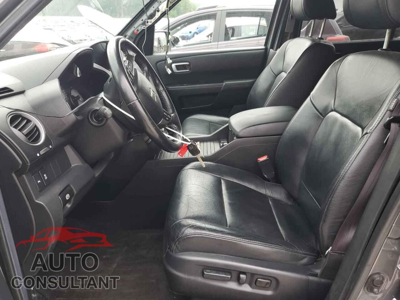 HONDA PILOT 2013 - 5FNYF4H98DB030852