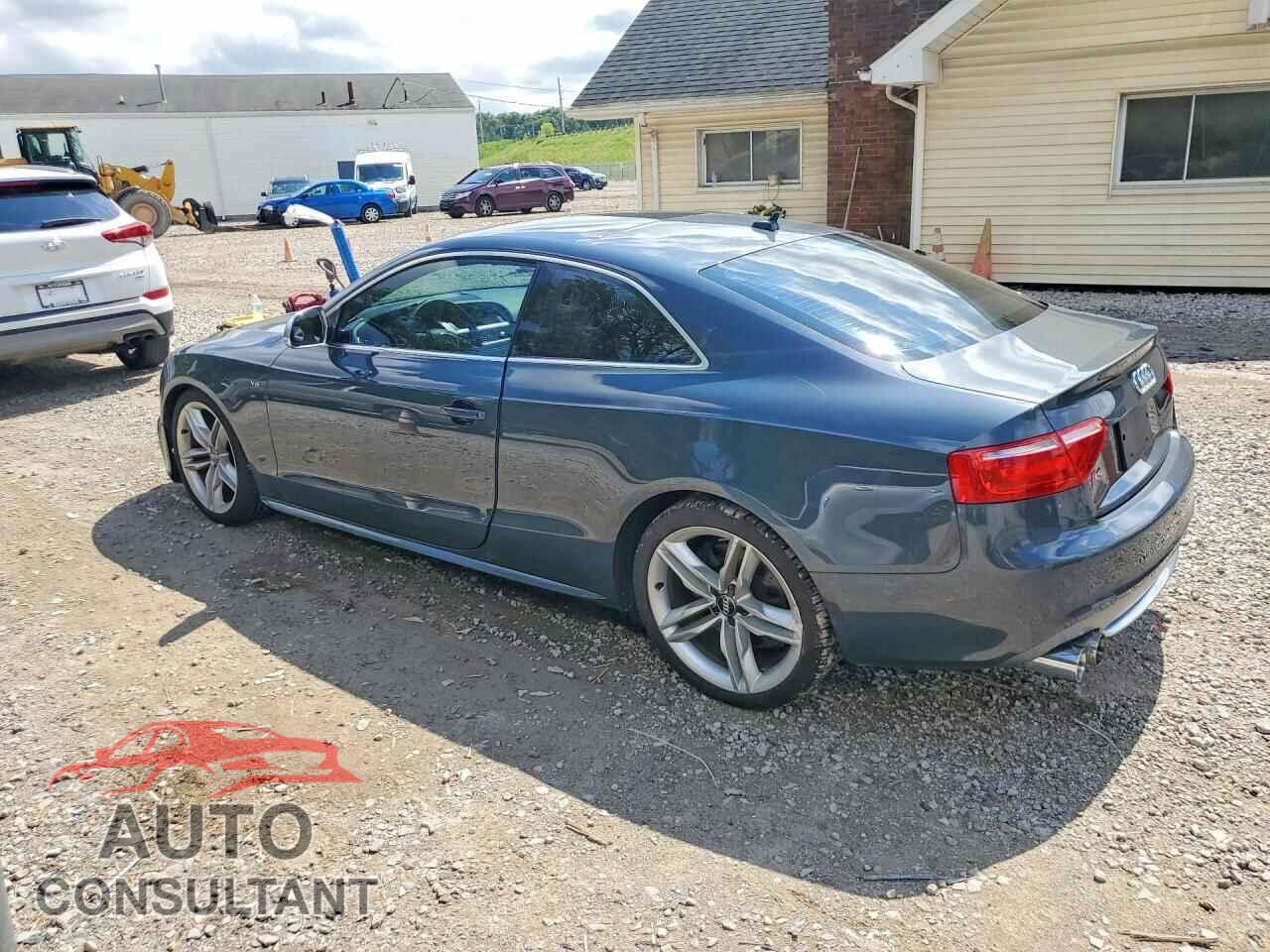 AUDI S5/RS5 2009 - WAURV78T79A036952