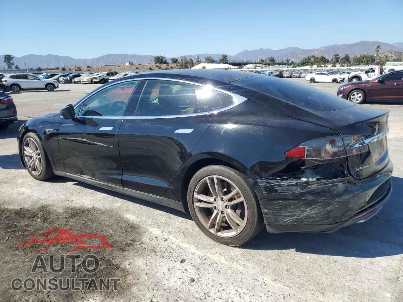 TESLA MODEL S 2013 - 5YJSA1CG5DFP11270