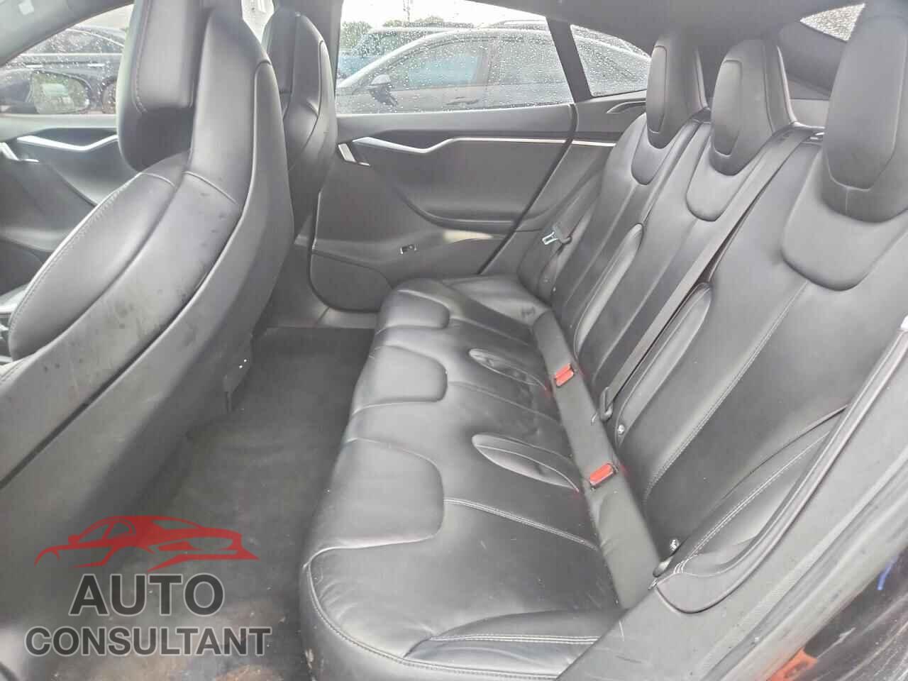 TESLA MODEL S 2017 - 5YJSA1E26HF194519